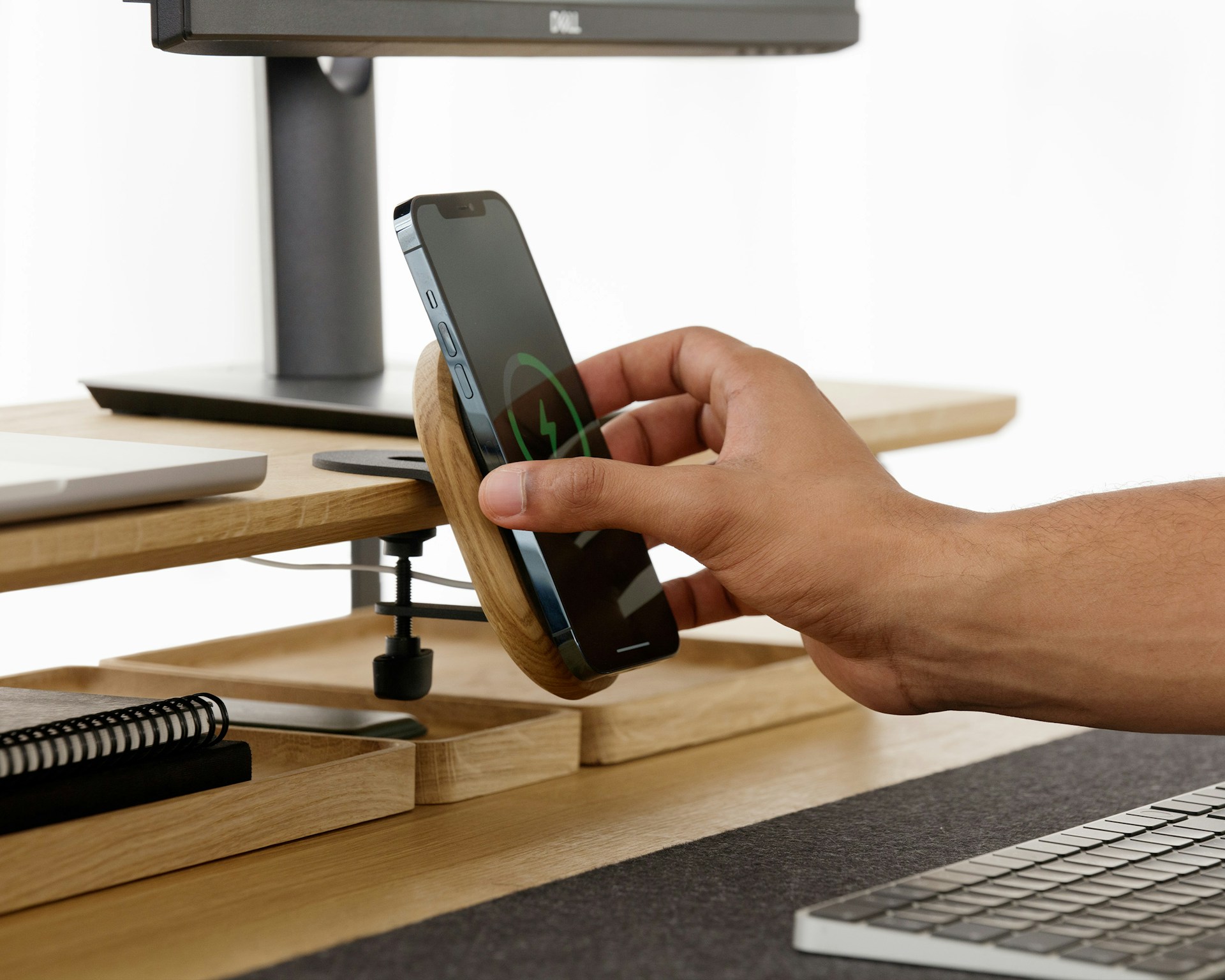 MagSafe accessories – natural design for seamless charging